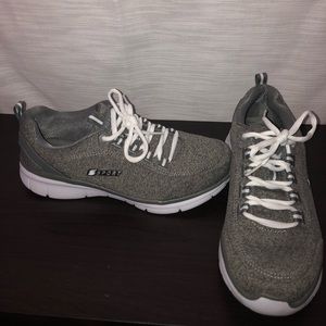Sport tennis shoes